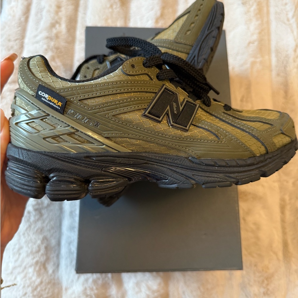 New Balance 1906R Olive Green